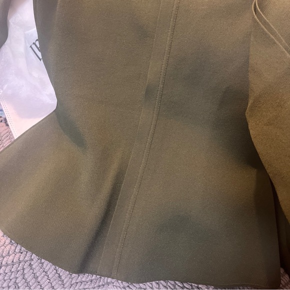 Scanlan Theodore Crepe knit set hunter green small. - Picture 6 of 7